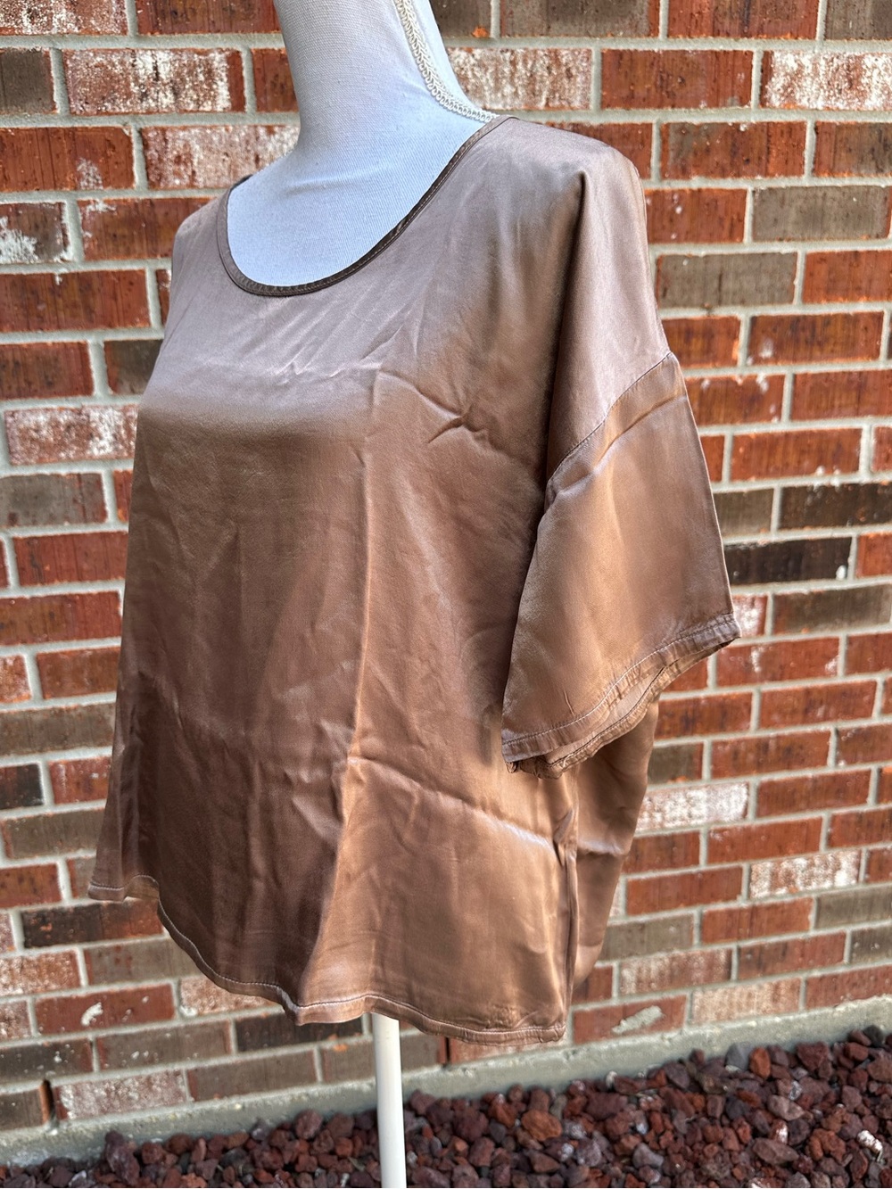 NWT PJ Harlow Satin Bertie Short-Sleeve Pullover Top in Copper - Picture 9 of 12